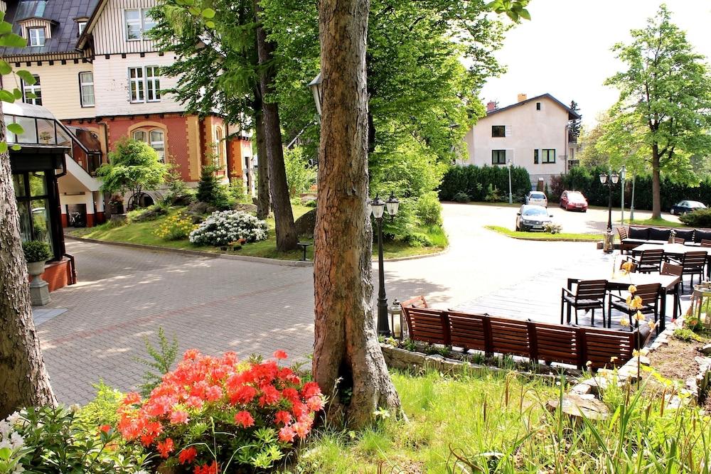 Hotel Szrenicowy Dwor 斯克拉斯卡波伦巴 外观 照片